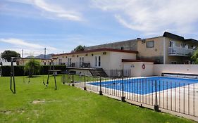 Falcon Resort
